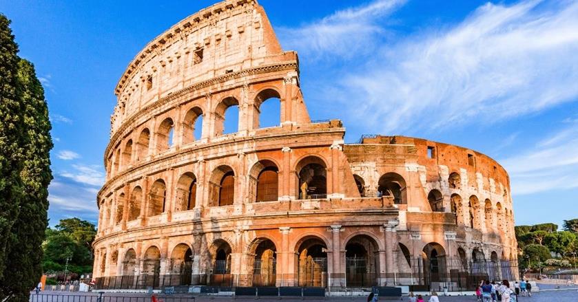 a photo of Colosseum in Rome. Italy